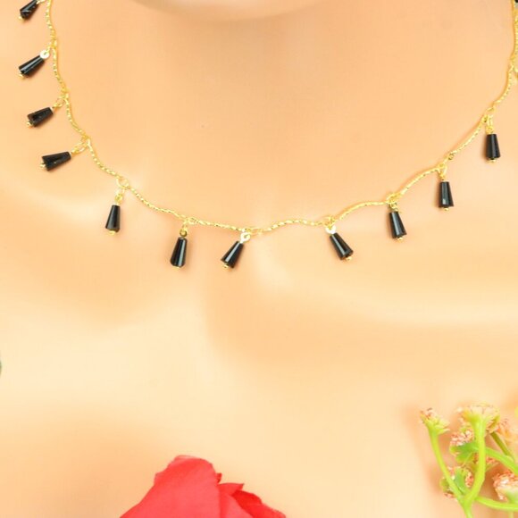 "Minimalist Necklace – Timeless, Elegant Jewelry for Her, MAR091147 - Picture 9 of 10